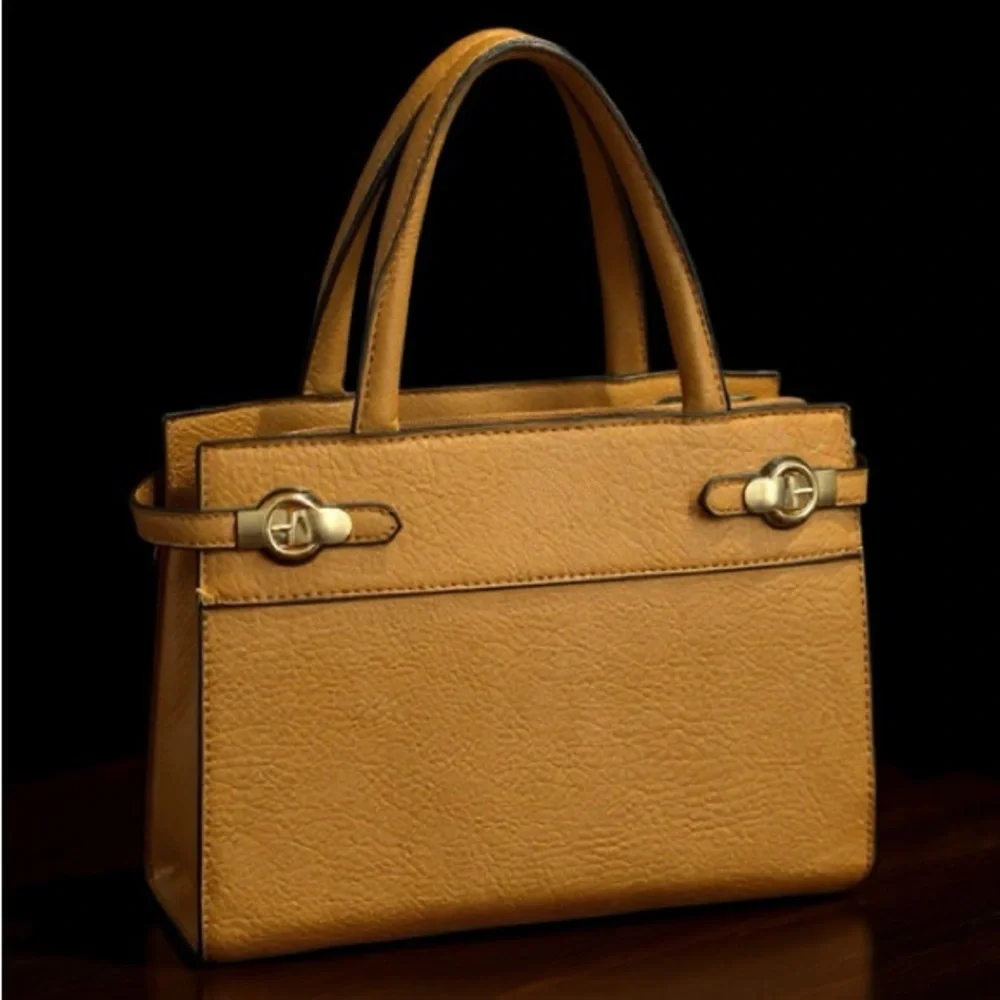Elegant Tan  Handbag